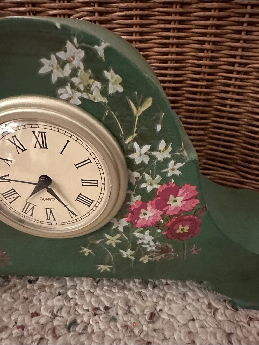 Vintage Green Floral Mantel Clock - Unbranded